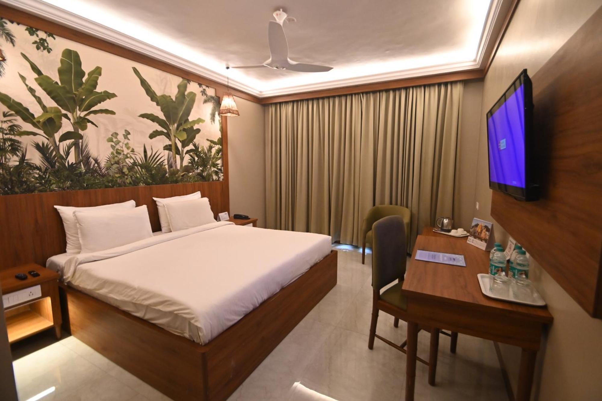 Hotel RNS Residency Sea View Māvalli Zewnętrze zdjęcie