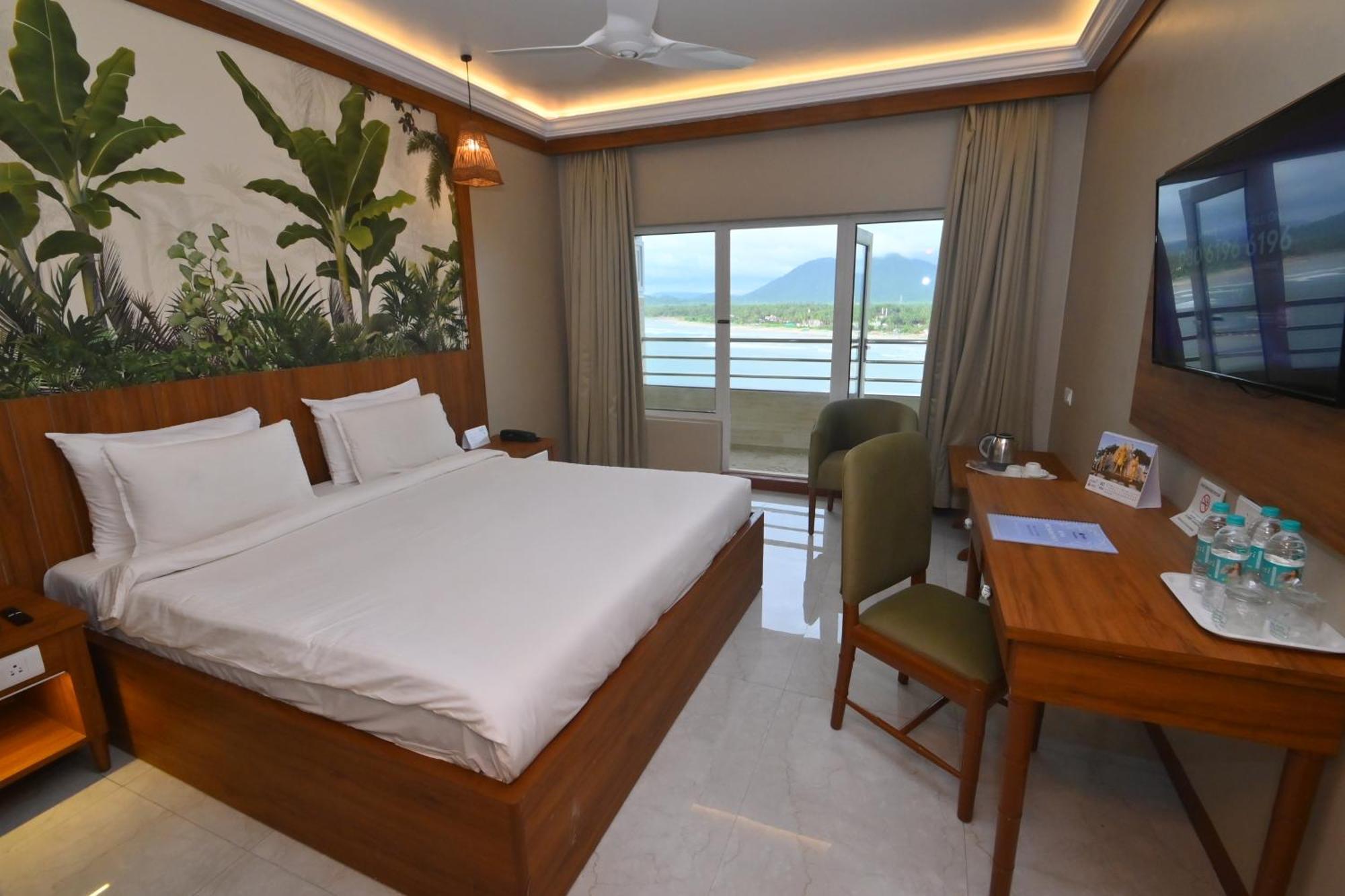 Hotel RNS Residency Sea View Māvalli Zewnętrze zdjęcie