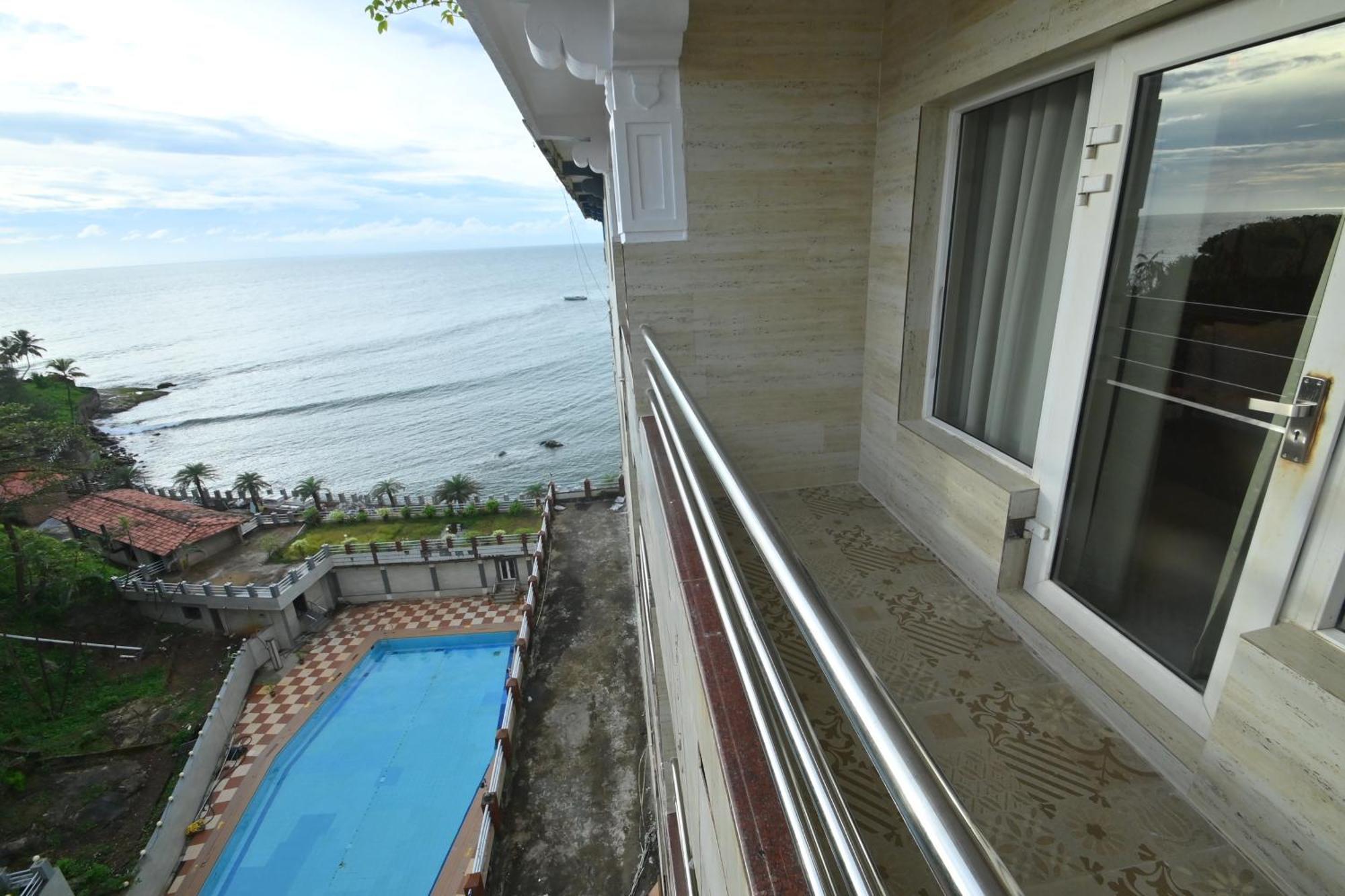 Hotel RNS Residency Sea View Māvalli Zewnętrze zdjęcie