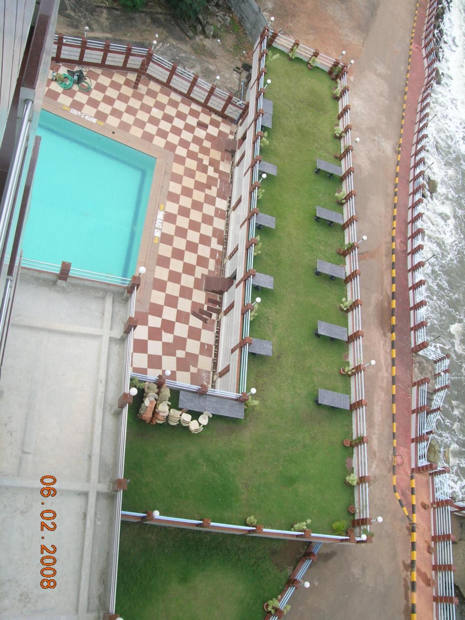 Hotel RNS Residency Sea View Māvalli Zewnętrze zdjęcie