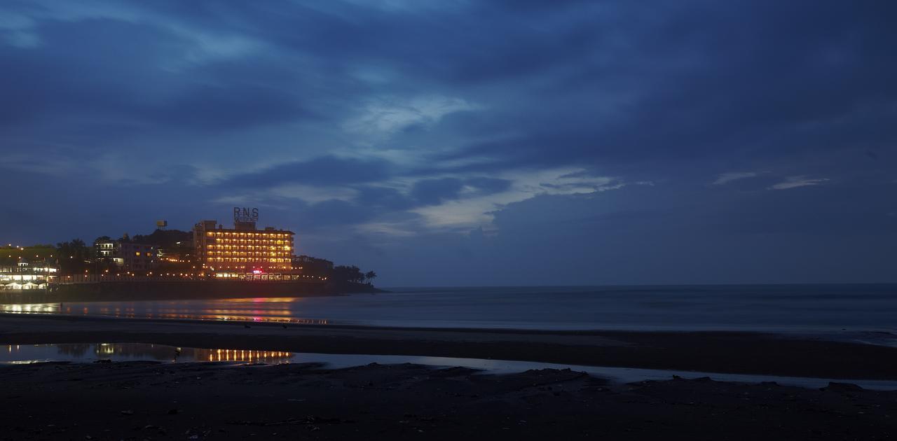 Hotel RNS Residency Sea View Māvalli Zewnętrze zdjęcie